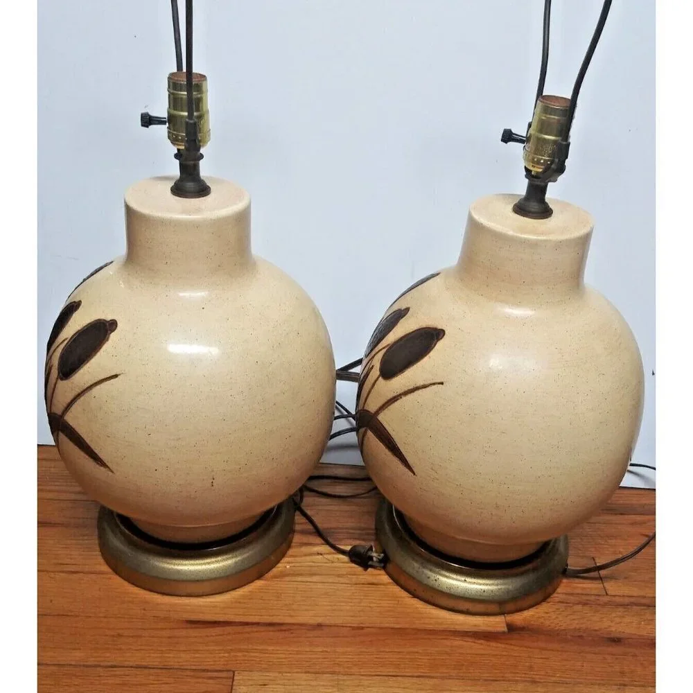 Vintage 1970s Ceramic Cattail Table Lamps Boho MCM 20